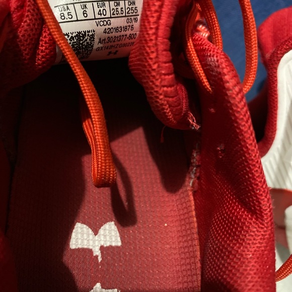 Womens Under Armour size 8.5 - Picture 3 of 4